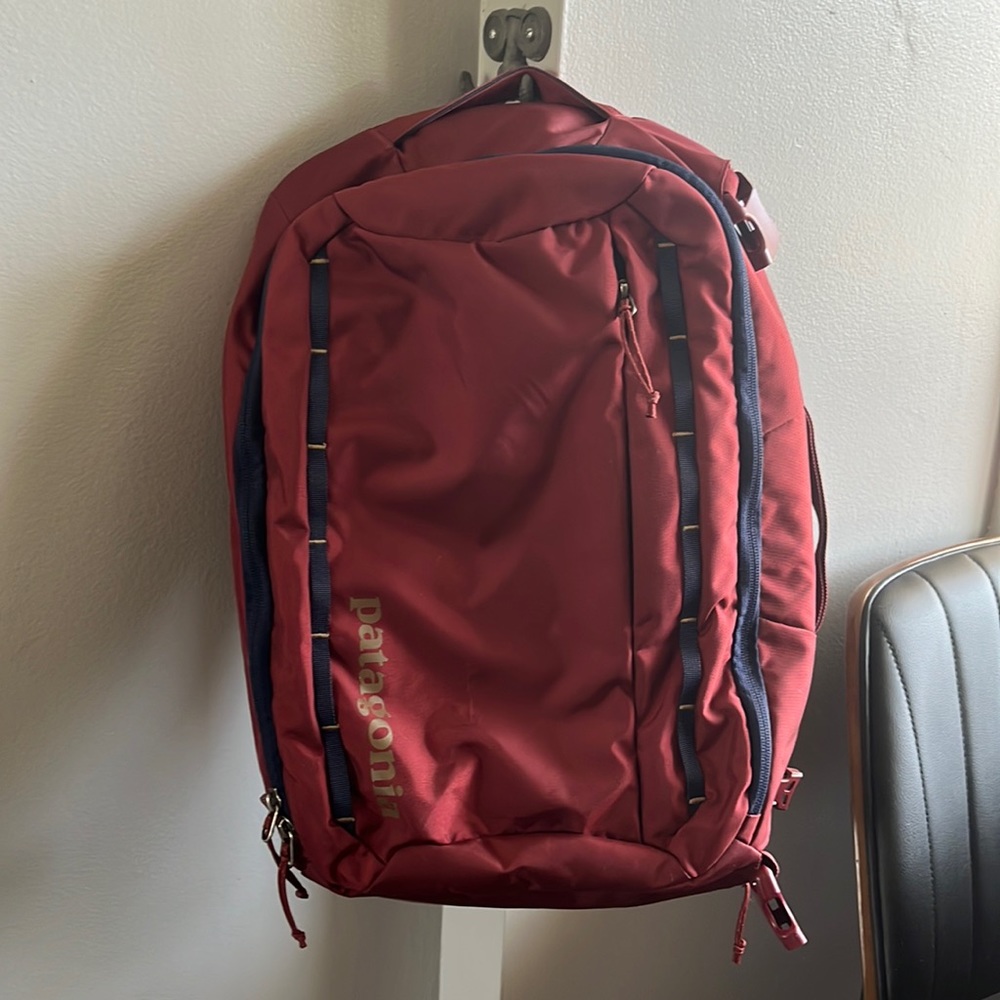 Patagonia Tres 25L Backpack laptop bag